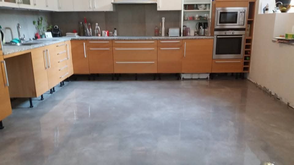 Pose de résine époxy cuisine